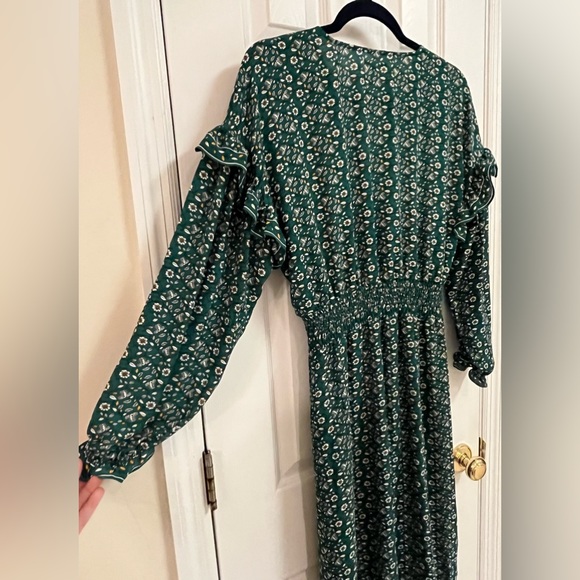 ‼️SOLD‼️NWOT Max Studio Long Sleeve Green Floral Midi Dress With Ruffle Details - Picture 2 of 9